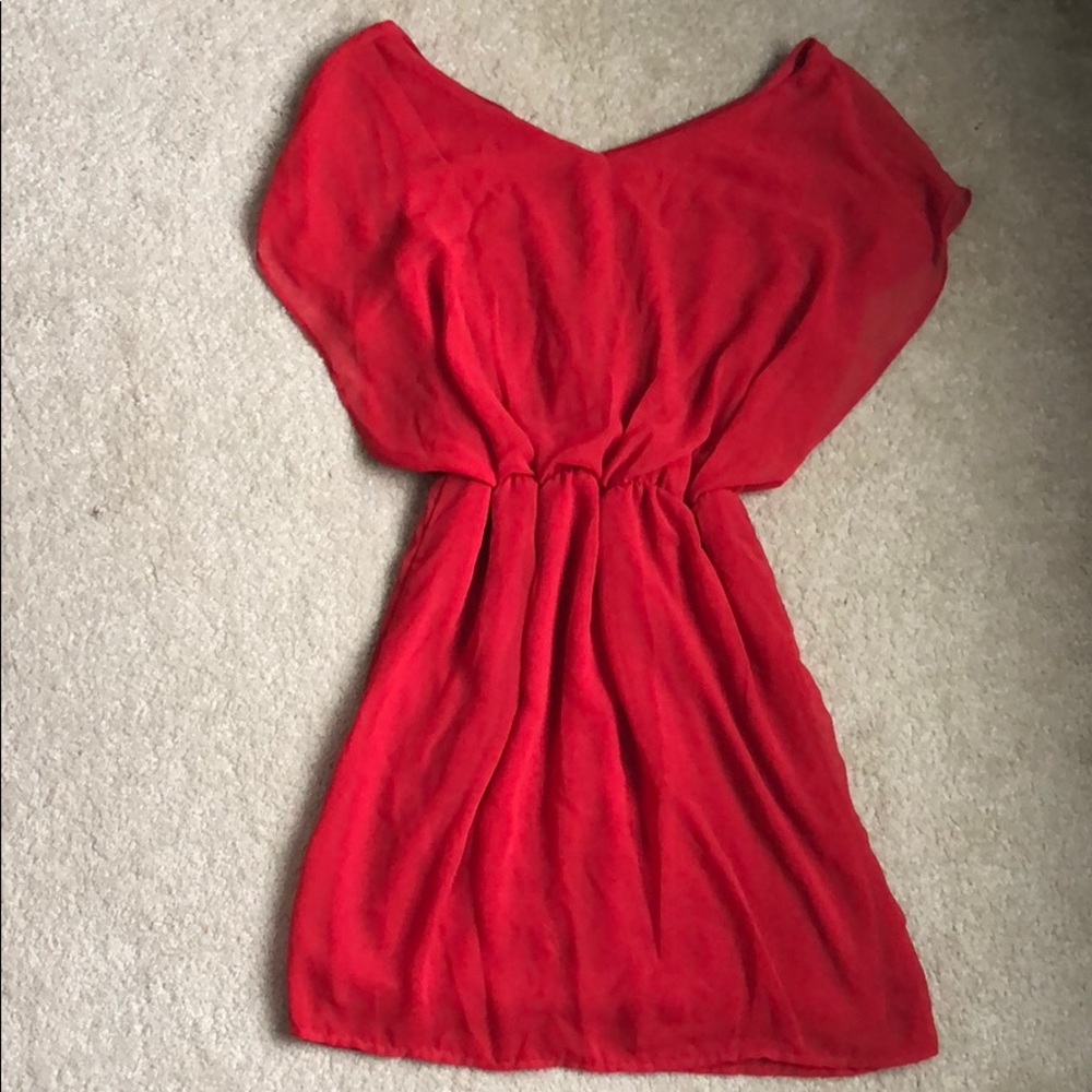 Show stopping red dress
